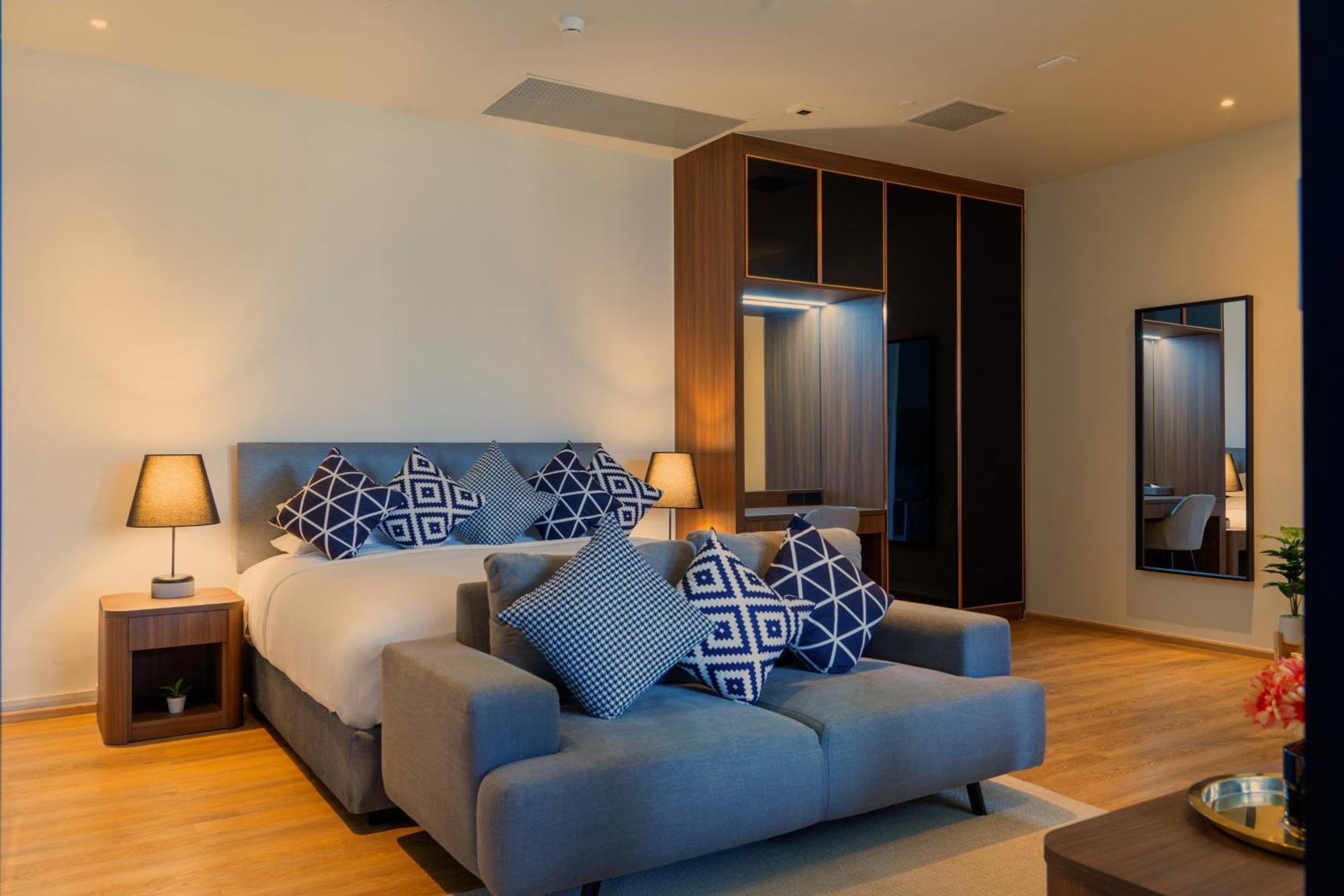 Walton Suites Sukhumvit Bangkok Buitenkant foto